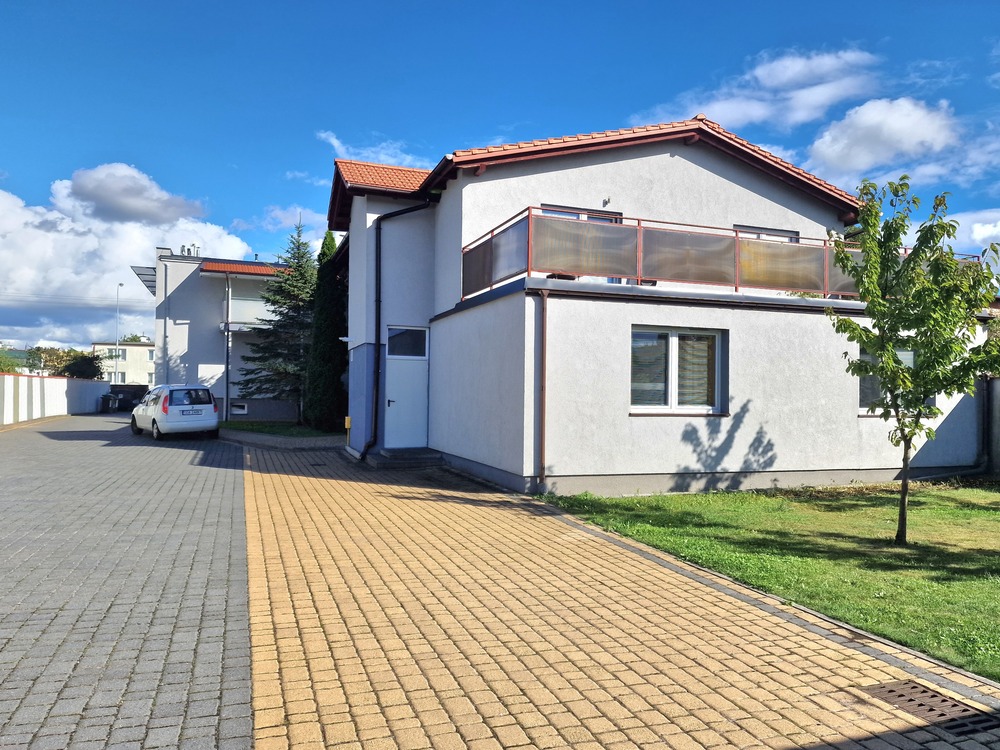 Domy w centrum Pruszcza, 10 mieszkań